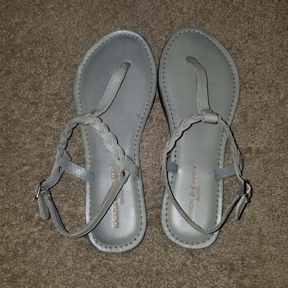 NWT gray sandals size 7
